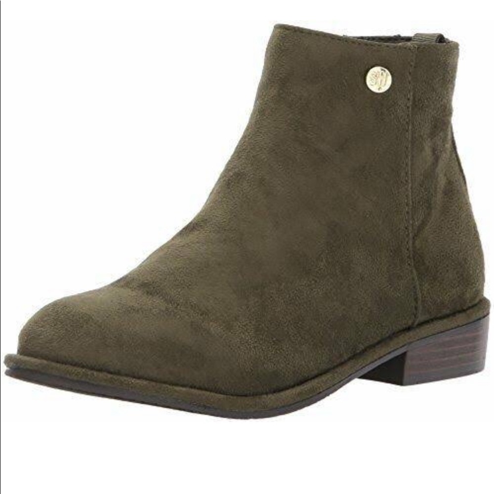 Stuart Weitzman Girls Olive Lowland Low Suede Ankle Bootie Size 2